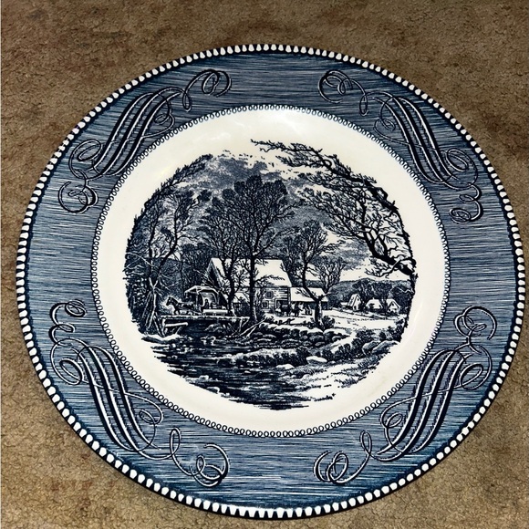 One Currier and Ives Other - One Currier and Ives Blue and White Vintage Dinner Plate The Old Grist Mill 10"